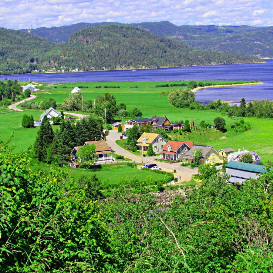 Panoramique Du Fjord Apartment LʼAnse-Saint-Jean Екстериор снимка
